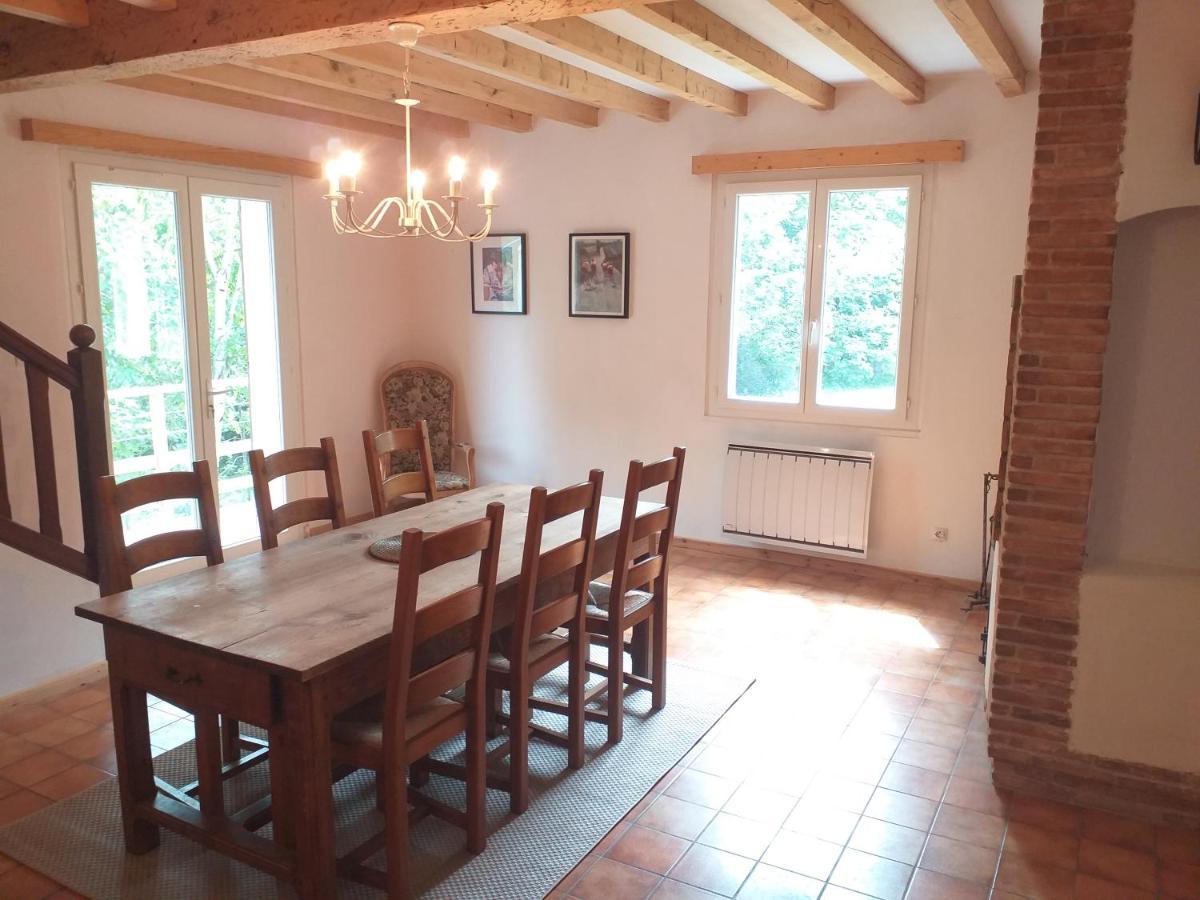 Belle Maison Proche De La Ville Et Du Lac ベルケール エクステリア 写真